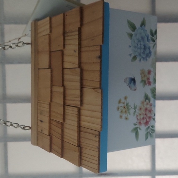 Home Bazzar Floral Butterfly Wooden shingled Handpainted Birdhouse New - Picture 6 of 16